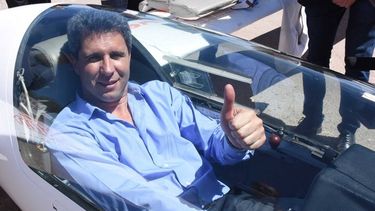 En Jáchal, Uñac se dio el gusto de subirse a un planeador