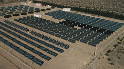 EPSE presentó el proyecto “Alma Solar Ullum” en la licitación nacional AlmaSADI, que busca incorporar baterías de almacenamiento para reforzar el sistema eléctrico y evitar cortes de energía en horas pico. EPSE presentó el proyecto “Alma Solar Ullum” en la licitación nacional AlmaSADI, que busca incorporar baterías de almacenamiento para reforzar el sistema eléctrico y evitar cortes de energía en horas pico.