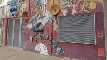 La historia detrás del mural que todos ven, pero que pocos observan