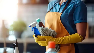 Las empleadas domésticas volverán a tener una actualización en su sueldo en septiembre.