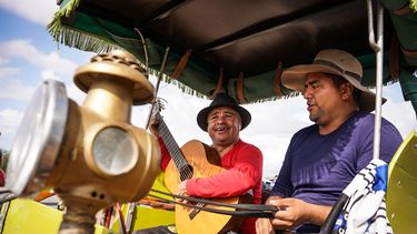 Emilio Mateo y su rol como playlist de la Cabalgata a la Difunta Correa