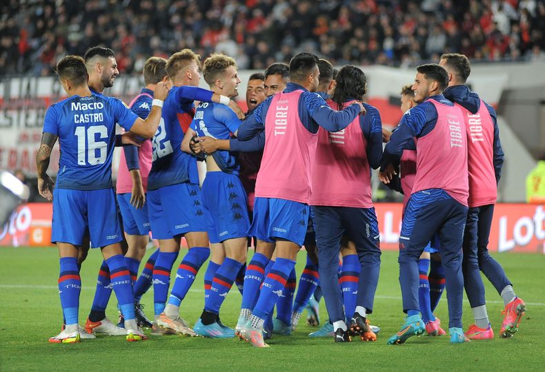 River perdi ante Tigre en el Monumental y qued afuera