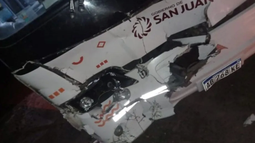 El equipo de Jáchal Básquet casi se da vuelta en la Ruta por una vaca