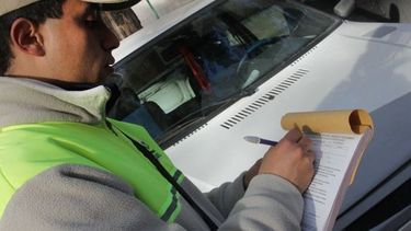 En un solo día los monitores hicieron más de 50 multasMonitores Urbanos: analizan multar también a peatones