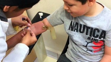 Cambio y ahorro: el Estado hará cartillas escolares