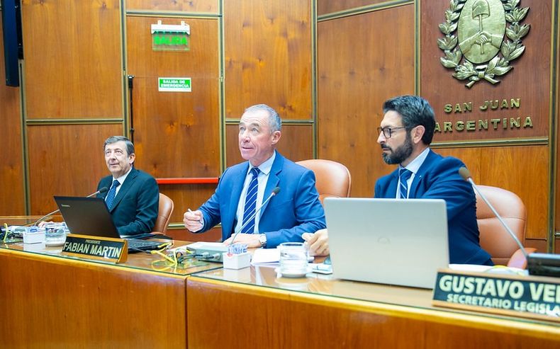 San Juan. Semana clave para el Gobierno provincial en Diputados: entrarían los proyectos de reforma electoral y de Desarrollo Local Minero San Juan. Semana clave para el Gobierno provincial en Diputados: entrarían los proyectos de reforma electoral y de Desarrollo Local Minero