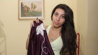 Hasta que no le den los premios, una reina se atrincheró con los atributos