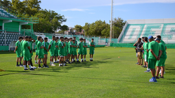 Experiencia, canteranos y 7 refuerzos de jerarquía: Desamparados puso primera y arrancó la pretemporada con mucha ilusión Experiencia, canteranos y 7 refuerzos de jerarquía: Desamparados puso primera y arrancó la pretemporada con mucha ilusión