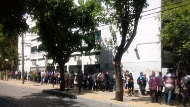 Más de 5 horas esperaron para rendir los 1.200 postulantes para los cargos de la UNSJ