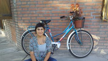 Delivery de amor (o desamor) en bicicleta: la interesante propuesta de una sanjuanina