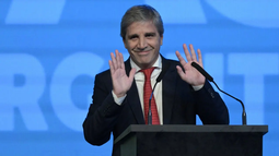 Luis Caputo, ministro de Economía. Luis Caputo, ministro de Economía.