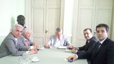 El Túnel y los paneles solares en la agenda de Gioja en Buenos Aires