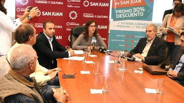 Turistas jubilados y personas mayores de 60 años tendrán descuentos de 30% en servicios