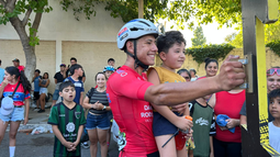 Quién es Ángel, el pibe universitario que metió un sprint demoledor en Chimbas Quién es Ángel, el pibe universitario que metió un sprint demoledor en Chimbas