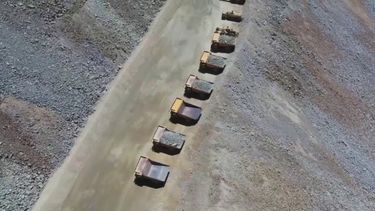 Cómo va el retiro de la escombrera que ensucia la cordillera sanjuanina