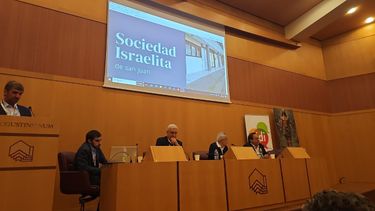 Momento de la exposición del presidente de la Sociedad Israelita, Leonardo Siere, en Roma.&nbsp;