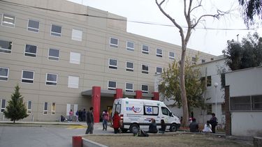 Afirman que una nena está grave por tomar agua