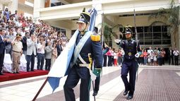 Un cambio distinto de la guardia de la Bandera de Cabot