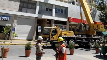 Desmontaron la antena quebrada en pleno centro