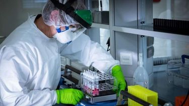 La médica contagiada podría tener que pagar los testeos y hospedajes derivados de su caso