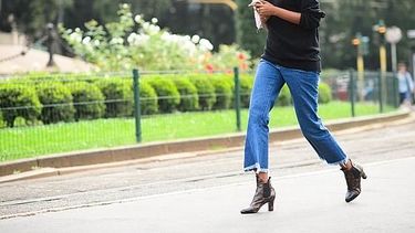 Cómo llevar cropped jeans y no morir en el intento