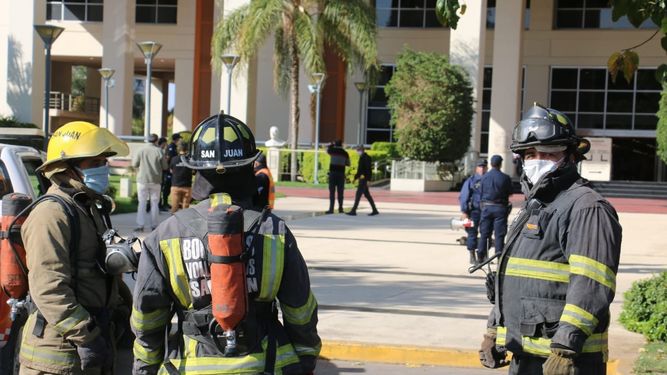 El Cívico paralizado: la bomba que no fue, la bronca de los que iban a hacer trámites y una perlita