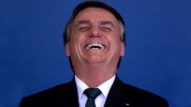 Bolsonaro tiene un plan: Cada 3 días repartirá dinero