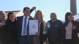 Con Orrego presente, 105 familias que accedieron a su casa propia en Ullum Con Orrego presente, 105 familias que accedieron a su casa propia en Ullum
