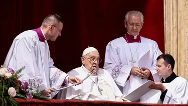 El papa Francisco, presente en la misa de Pascuas en el Vaticano: La paz no es posible sin libertad religiosa