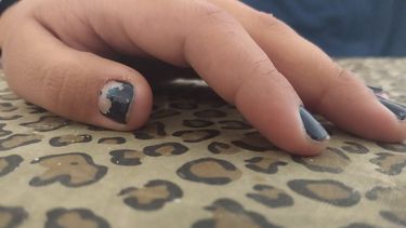 La lucha de una sanjuanina de 17 años: violada por su padrastro y acusada por su madre de ser la culpable