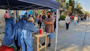 Se atendieron 579 sanjuaninos en la Peatonal y 8 dieron positivo