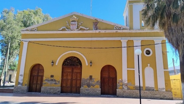 El complejo estado de la histórico edificio de más de 100 años de la Parroquia de Villa Mercedes, en Jáchal, que piensan demoler.