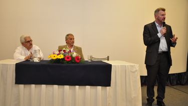 Charla en UPCN sobre prevención de adicciones y reinserción laboral