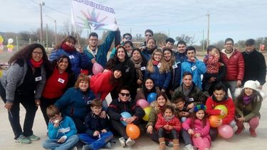 Sanjuaninos solidarios reciclan cuadernos para chicos de escuelas carenciadas