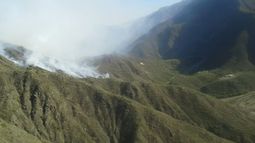 Se queman 10 hectáreas en el Valle Fértil