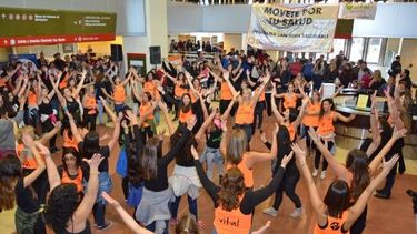 A pura zumba en el Centro Cívico
