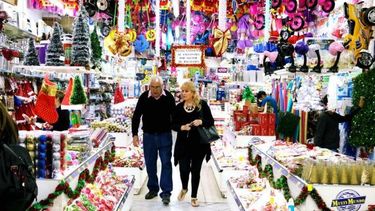 Video: ¿Cuánto cuesta adornar tu casa para la Navidad 2018?