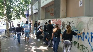 Jóvenes del PRO limpian la ciudad