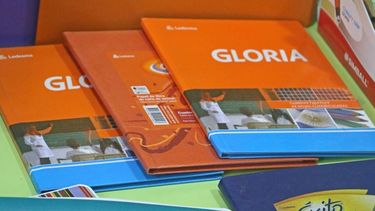 Asumieron los Fernández y bajó el precio de los cuadernos Gloria en San Juan