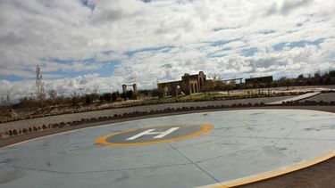 El complejo Pampas del Cura inaugura su helipuerto con el Presidente del BID