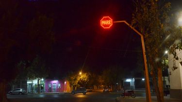 Novedosa cartelería de señalización vial en Santa Lucía