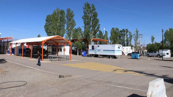 El paso de Agua Negra cuenta con más comodidades para el viajero, como reformas en la Aduana y más kilómetros de asfalto.