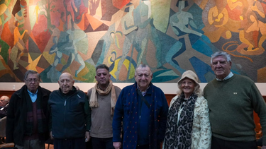 De sweater verde, el nuevo presidente Ignacio Pedro Sánchez.&nbsp;