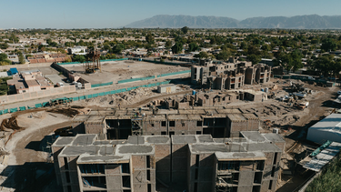 Los Surcos, en Chimbas, uno de los complejos a sortear, en este caso de departamentos.