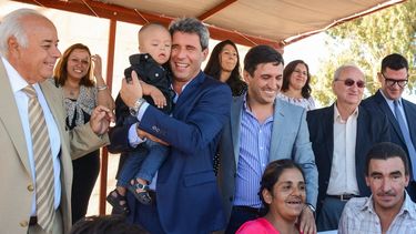 Entregaron un barrio construido por cooperativistas