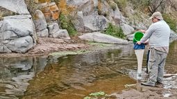 La Secretaría de Ambiente está monitoreando los ríos y el dique de Valle Fértil.