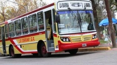 Tras acordar en Nación, se suspendió el paro de micros en San Juan