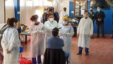 Cuidados extraordinarios en el Penal: penitenciarios dispensados e internos hisopados