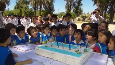 Con alumnos y docentes, Caucete festejó su 161º aniversario