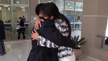 Una de las parejas que se casaron en San Juan con la Ley del Matrimonio Igualitario.